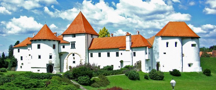 特拉科什恰恩城堡（Trakošćan Castle）及瓦拉日丁（Varaždin）